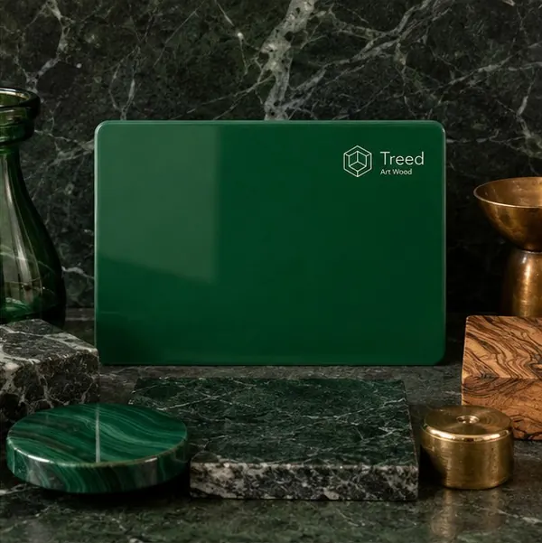 TR-042 · Emerald Gloss